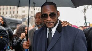 GHANAGOSSIPS R Kelly's God-little girl affirms in court; says he laid down with her on many times at age 15