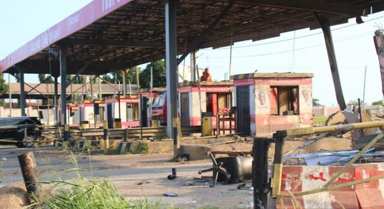 GHANAGOSSIPS The government would spend GHC 1 million to remove toll booths off the Accra-Tema highway.
