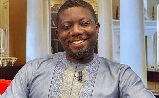 GHANAGOSSIPS Sad Ending!! Popular Kumawood Actor, Bill Asamoah now sells rice for a living
