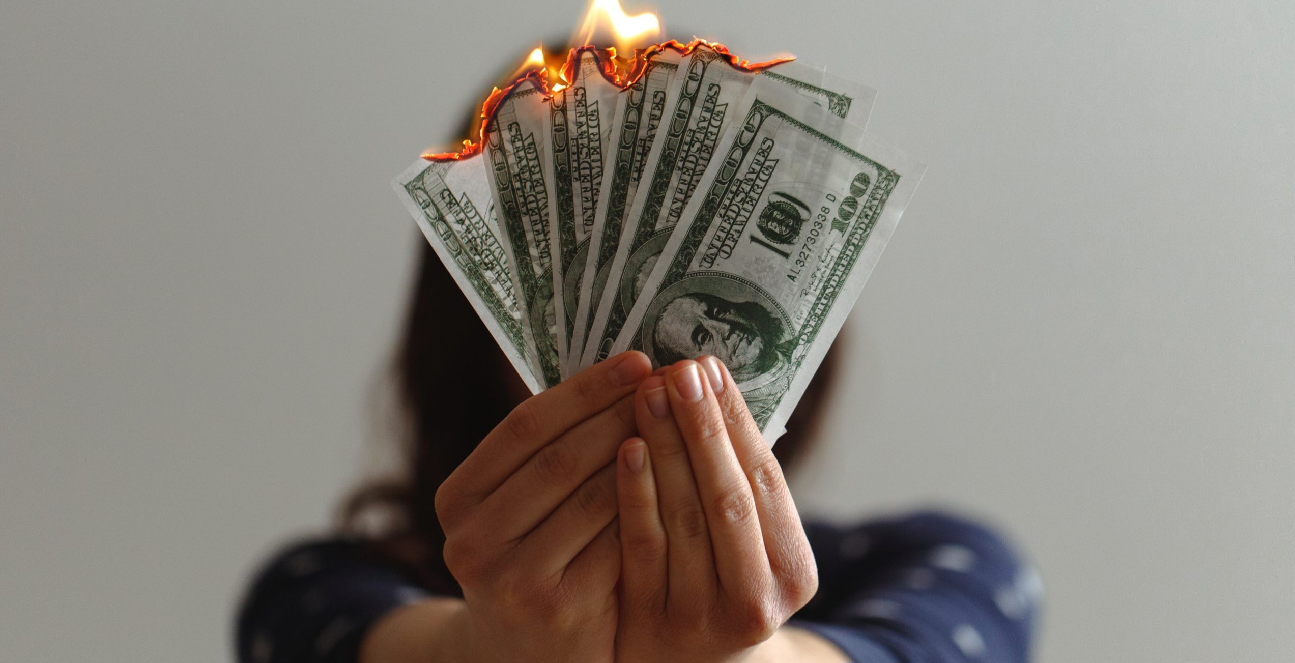 7 money mistakes that keep you poor that you might not know