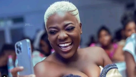 GHANAGOSSIPS Popular TikToker, Asantewaa reveals her touching life story of how she was scammed
