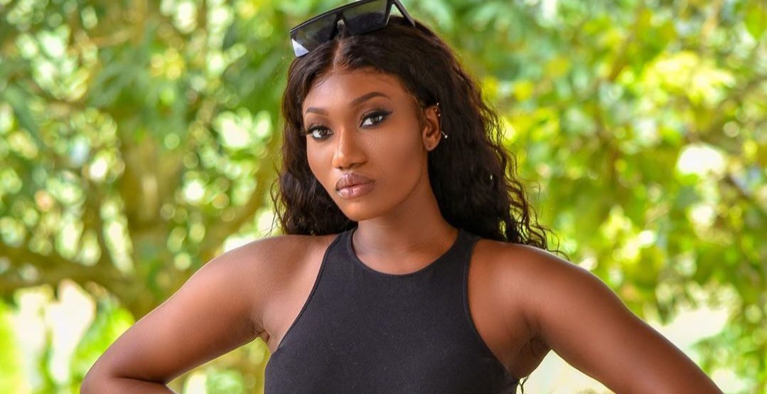 GHANAGOSSIPS I can date a man who has nothing and broke- Wendy Shay