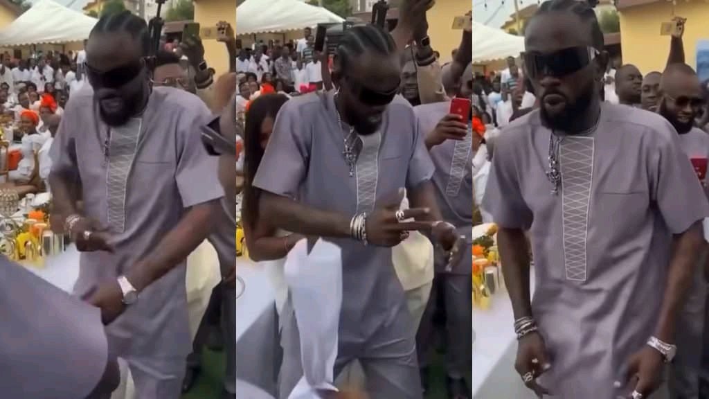 Black Sherif drops funny dance moves during wedding ceremony, fans praises him