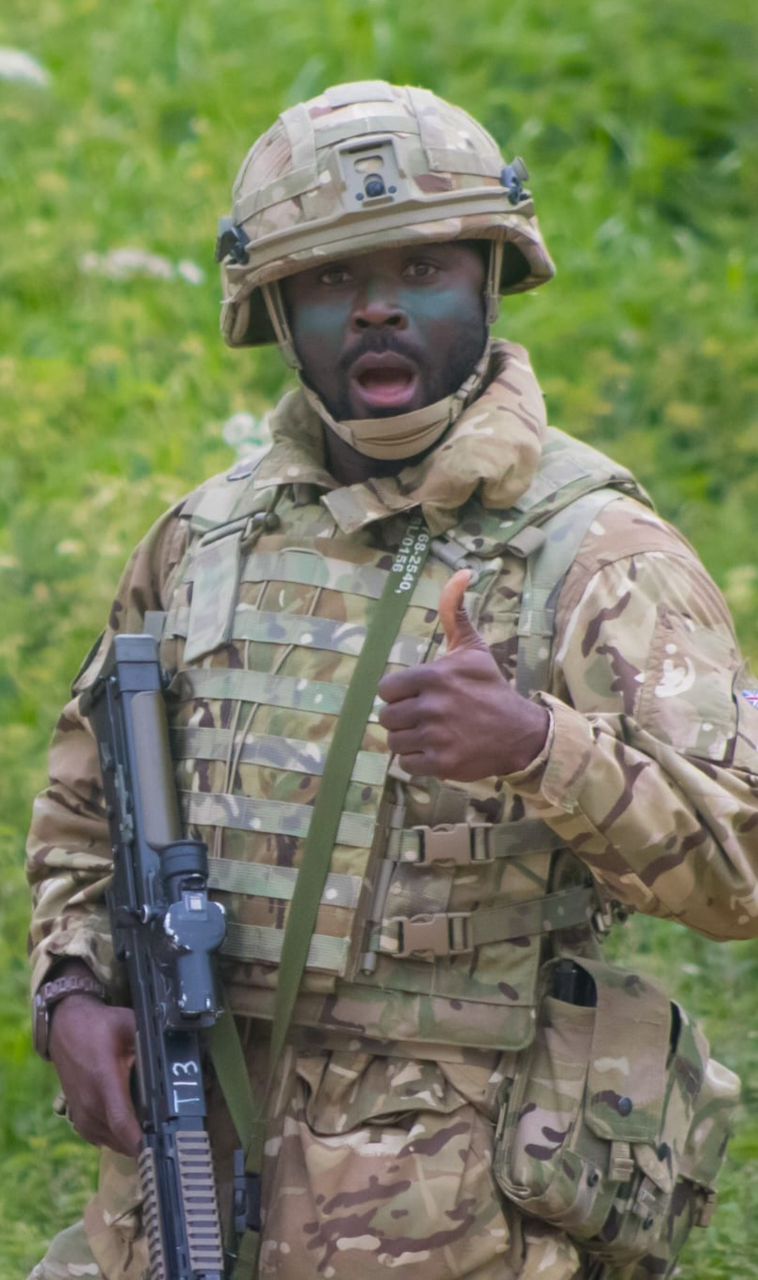 GHANAGOSSIPS Ernest Abebe Tabi was a soldier, minister, and songwriter. "Thank You Lord" is a song of gratitude.